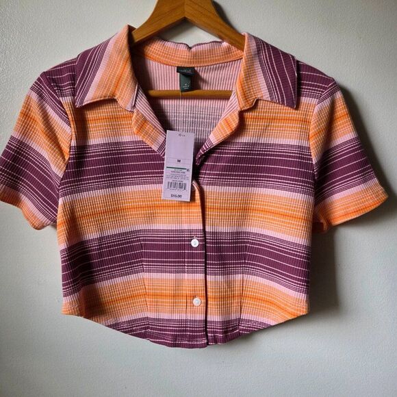 NWT WILD FABLE STRIPED BUTTONED SEMI CROPPED TOP SIZE M - Picture 2 of 12